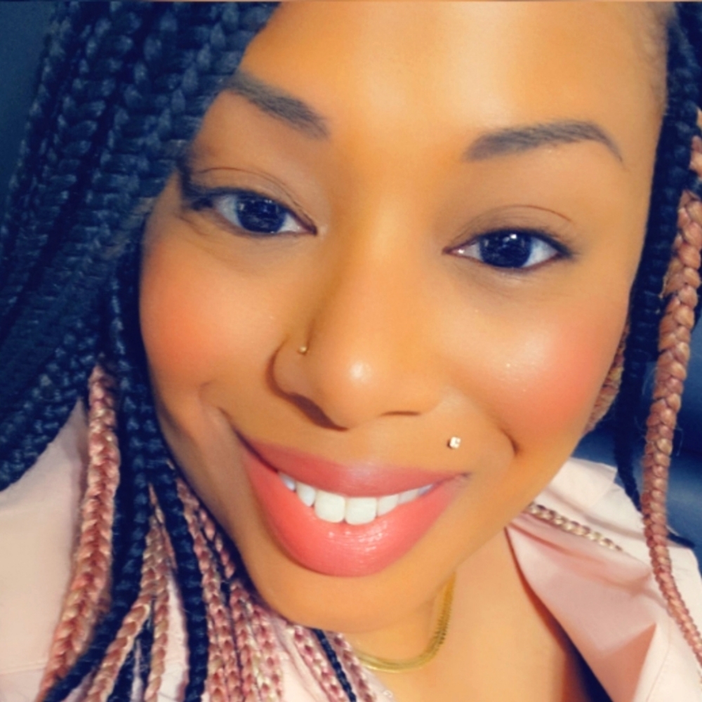 Meet your Posher, LaTara